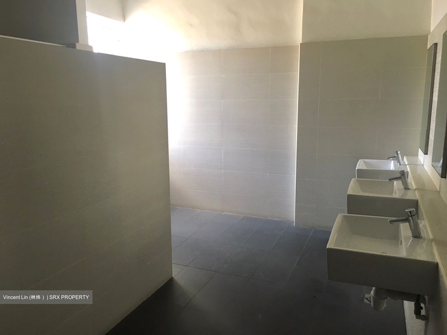 Tong Lee Building Block B (D13), Warehouse #596543991